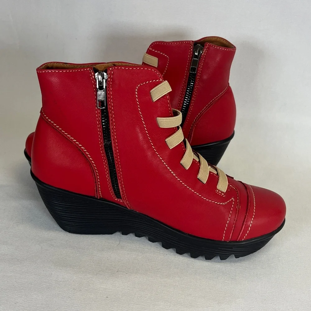 Bernie Mev Red Leather High-Rise Wedge Ankle Boots Size 39 US 8 NWOB